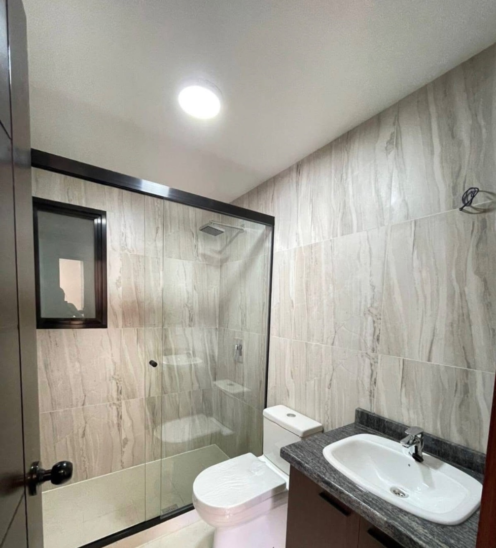 Departamento en Obrajes en La Paz 1 dormitorios 2 baños 1 parqueos Foto 6