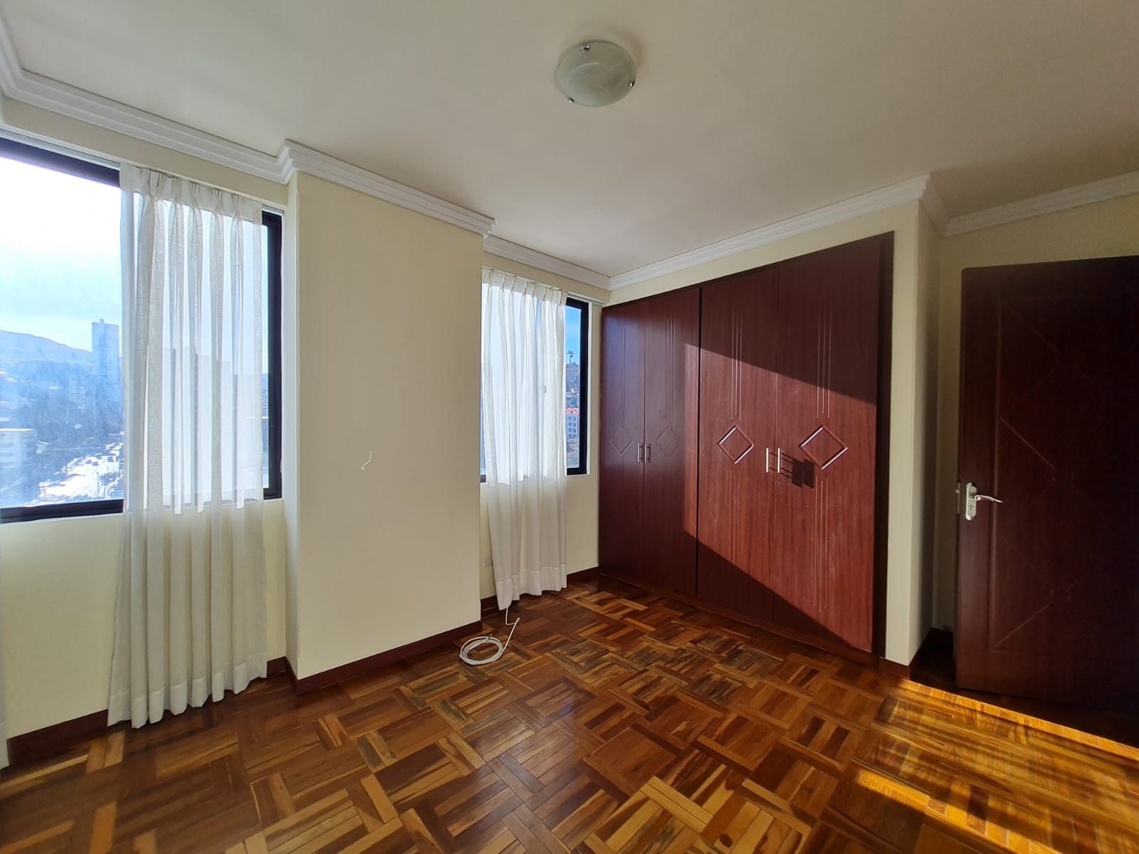 Departamento en VentaObrajes Av. H. Siles Foto 8