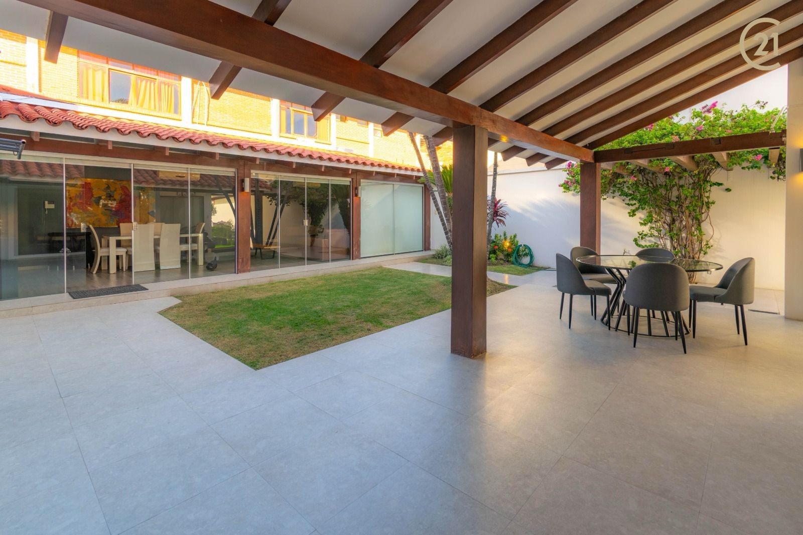 Casa en VentaCASA EN VENTA AV. LA BARRANCA 2do Y 3er ANILLO   Foto 9