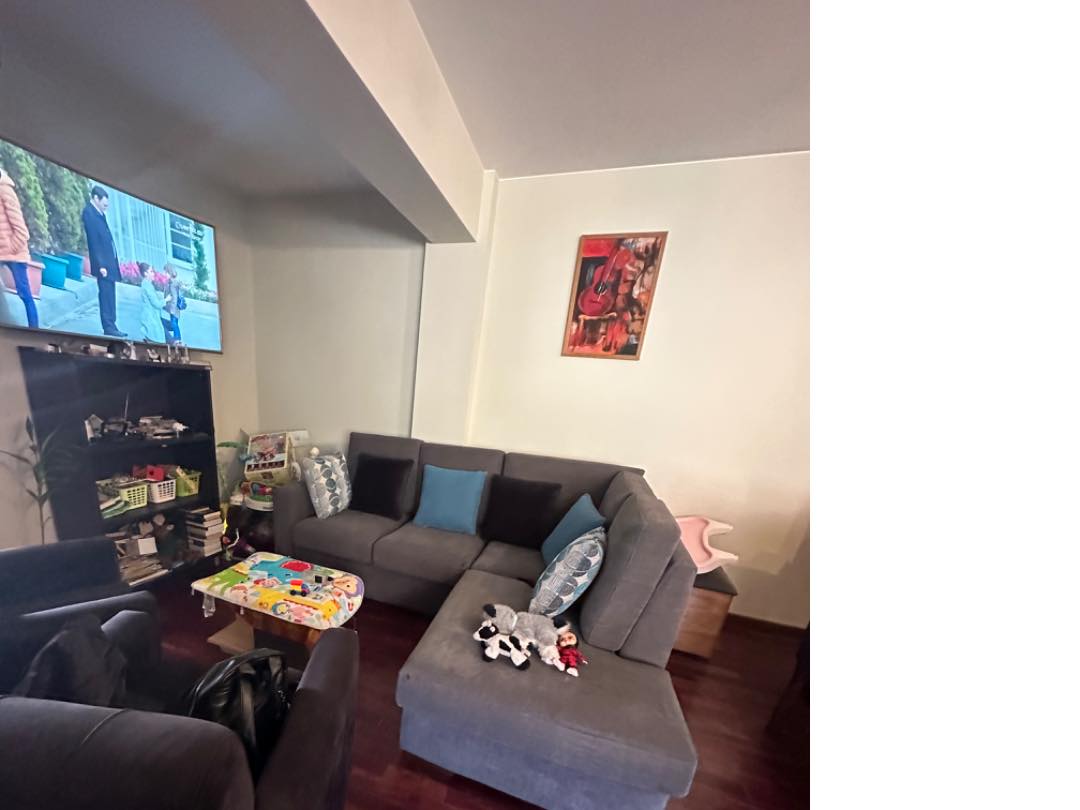 Departamento en VentaDEPARTAMENTO EN VENTA!! Obrajes avenida costanera a una cuadra del cementerio jardín  2 dormitorios 2 baños 1 parqueos Foto 5