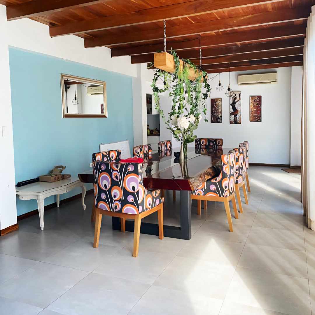 Casa en VentaAvenida Roca y Coronado 3 dormitorios 5 baños 2 parqueos Foto 5