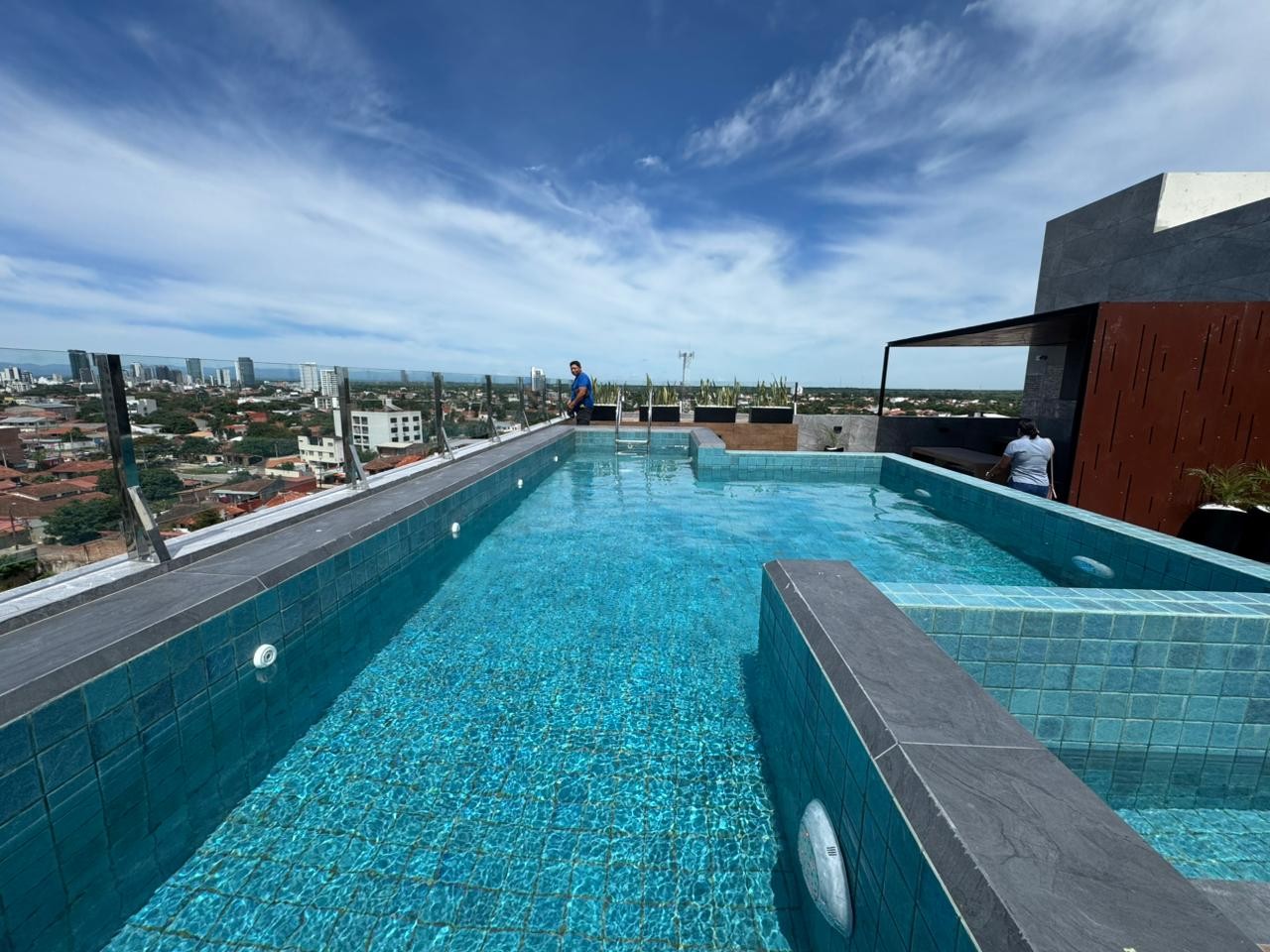 Departamento en Entre 4to y 5to anillo Norte en Santa Cruz de la Sierra 1 dormitorios 1 baños  Foto 3