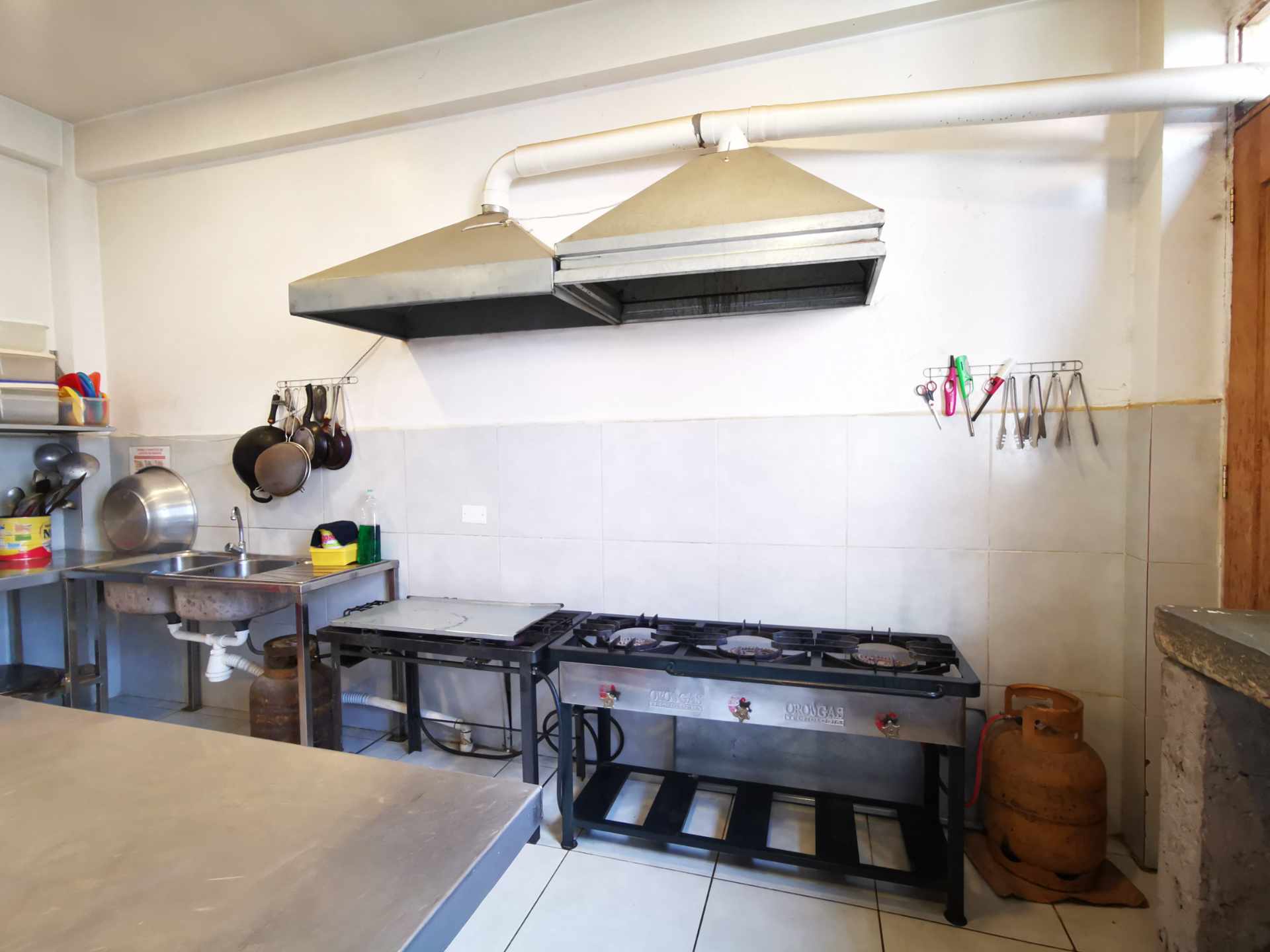 Local comercial en Sarco en Cochabamba  2 baños  Foto 6