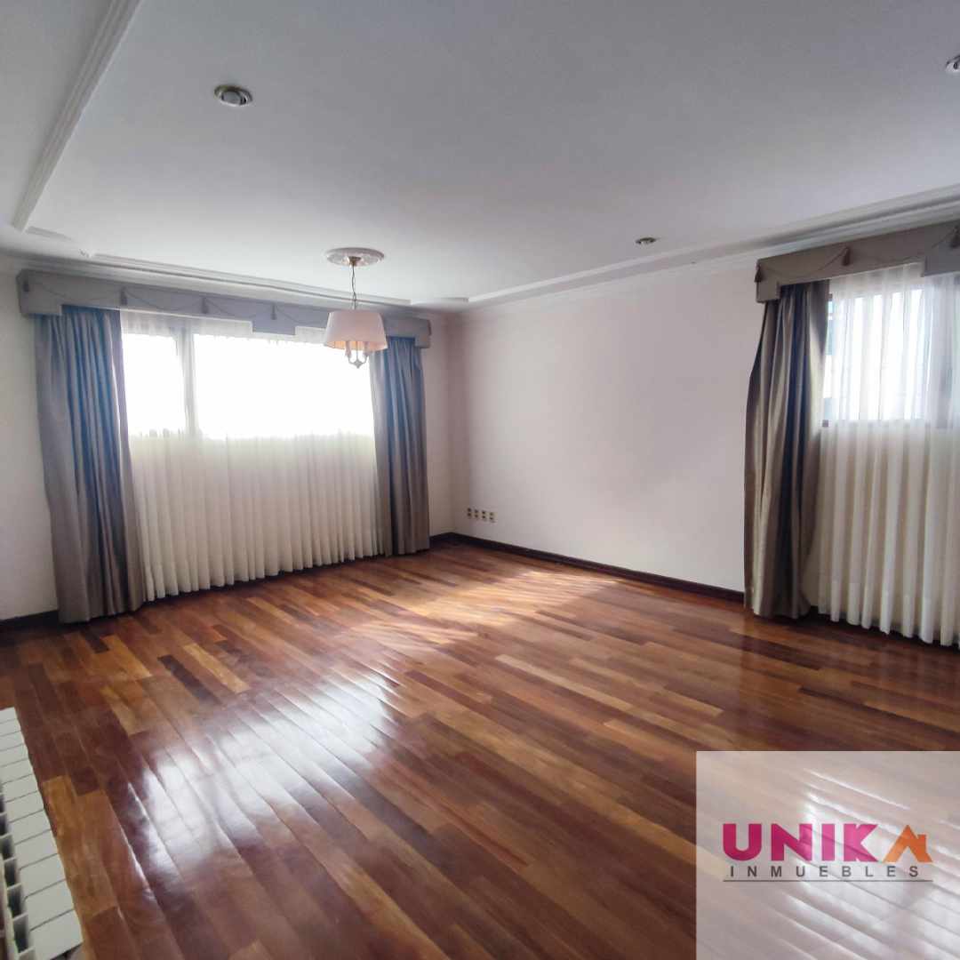 Departamento AMPLIO PENTHOUSE EN ALQUILER, CALACOTO  Foto 7