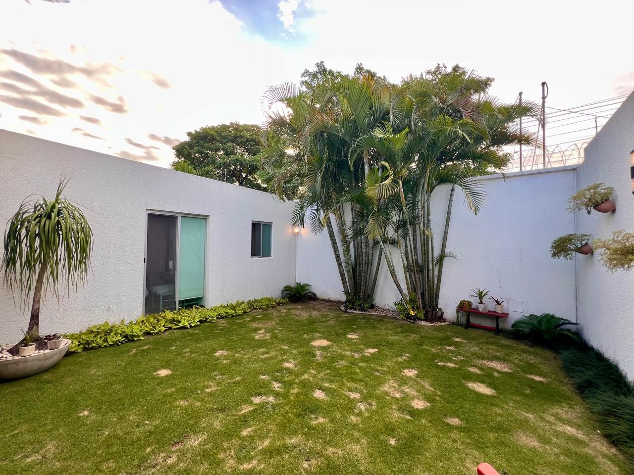 Casa CONDOMINIO COSTA BLANCA III
HERMOSA CASA EN ALQUILER DE 1 PLANTA 
LA MEJOR UBICACION DE SANTA CRUZ!!! Foto 2