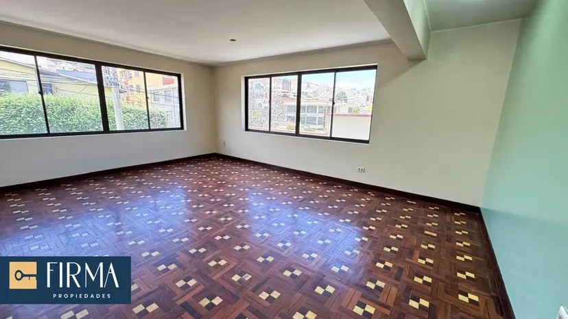 Casa en AlquilerCalle 12 de Achumani Foto 13