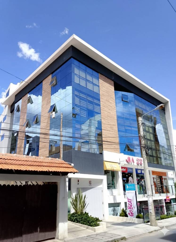 Departamento en Los Pinos en La Paz 1 dormitorios 1 baños  Foto 1