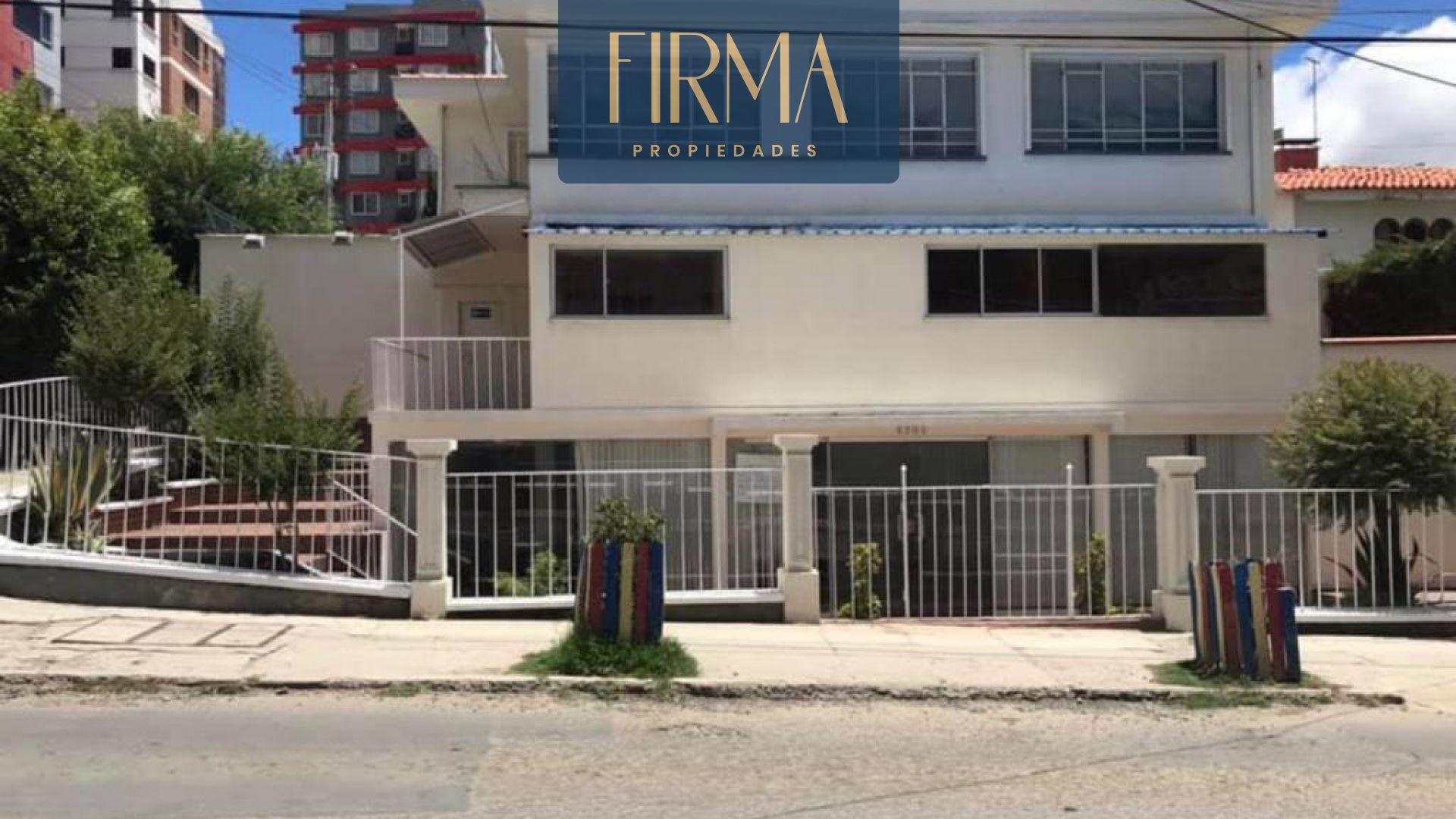 Local comercial en AlquilerOBRAJES CALLE 16  3 baños  Foto 1