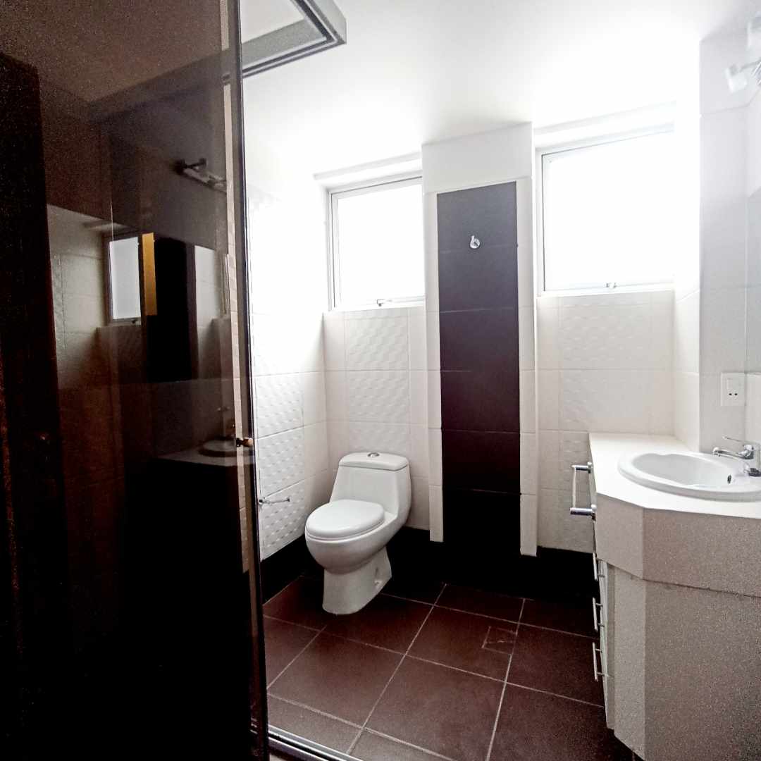 En Alquiler a Bs 3,500 Foto 17