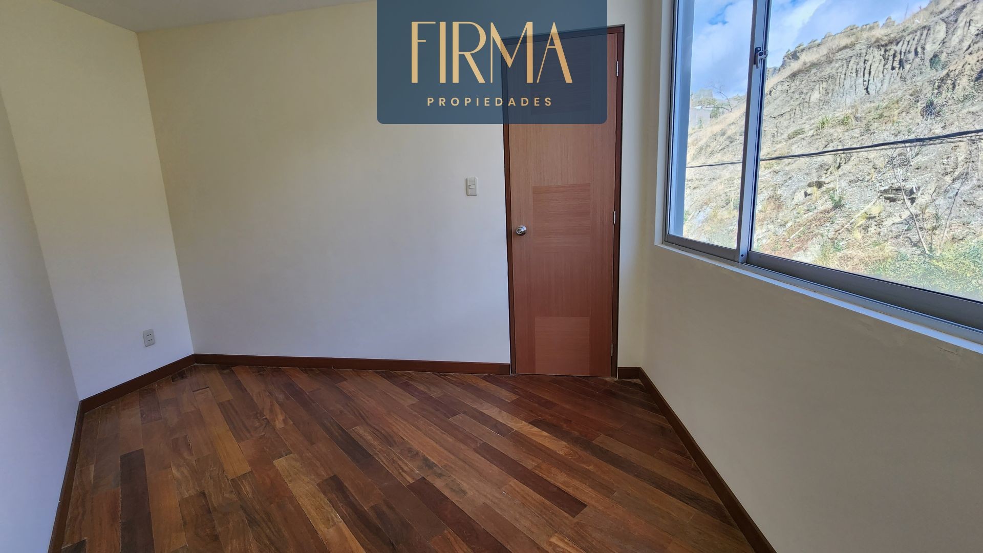 Departamento en Irpavi en La Paz 3 dormitorios 4 baños 1 parqueos Foto 7