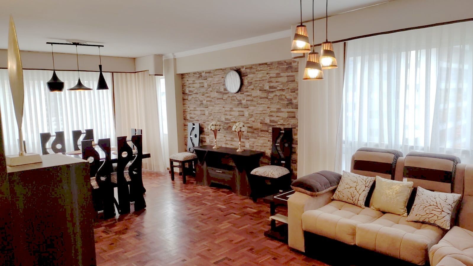 Departamento Sopocachi, Av. Arce excelente ubicación  Foto 1