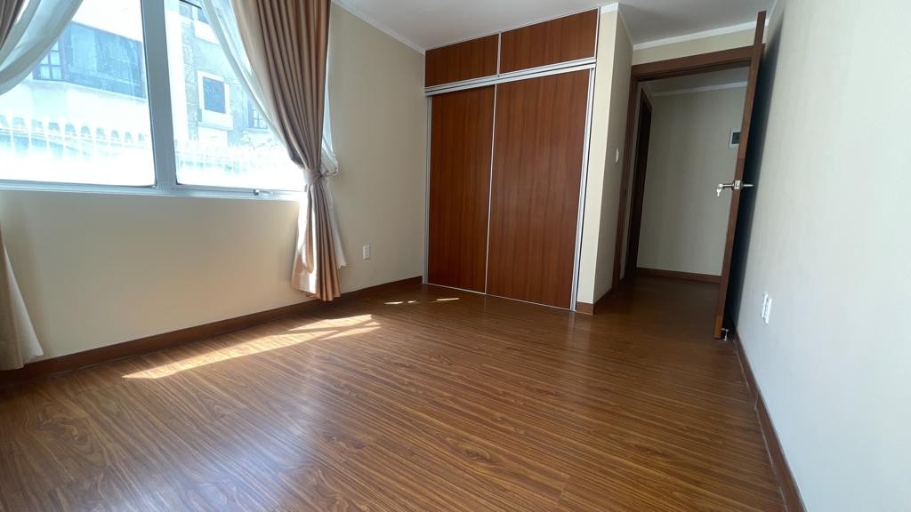 Departamento en Irpavi en La Paz 2 dormitorios 2 baños 1 parqueos Foto 7