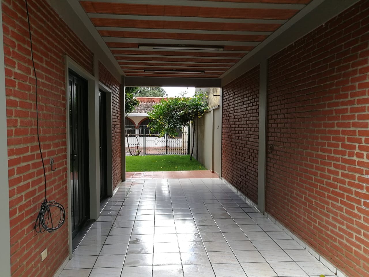 Casa en Alquiler3er anillo Externo y C/ Guadalquivir #3140 (entrada por Universidad EMI) Foto 3