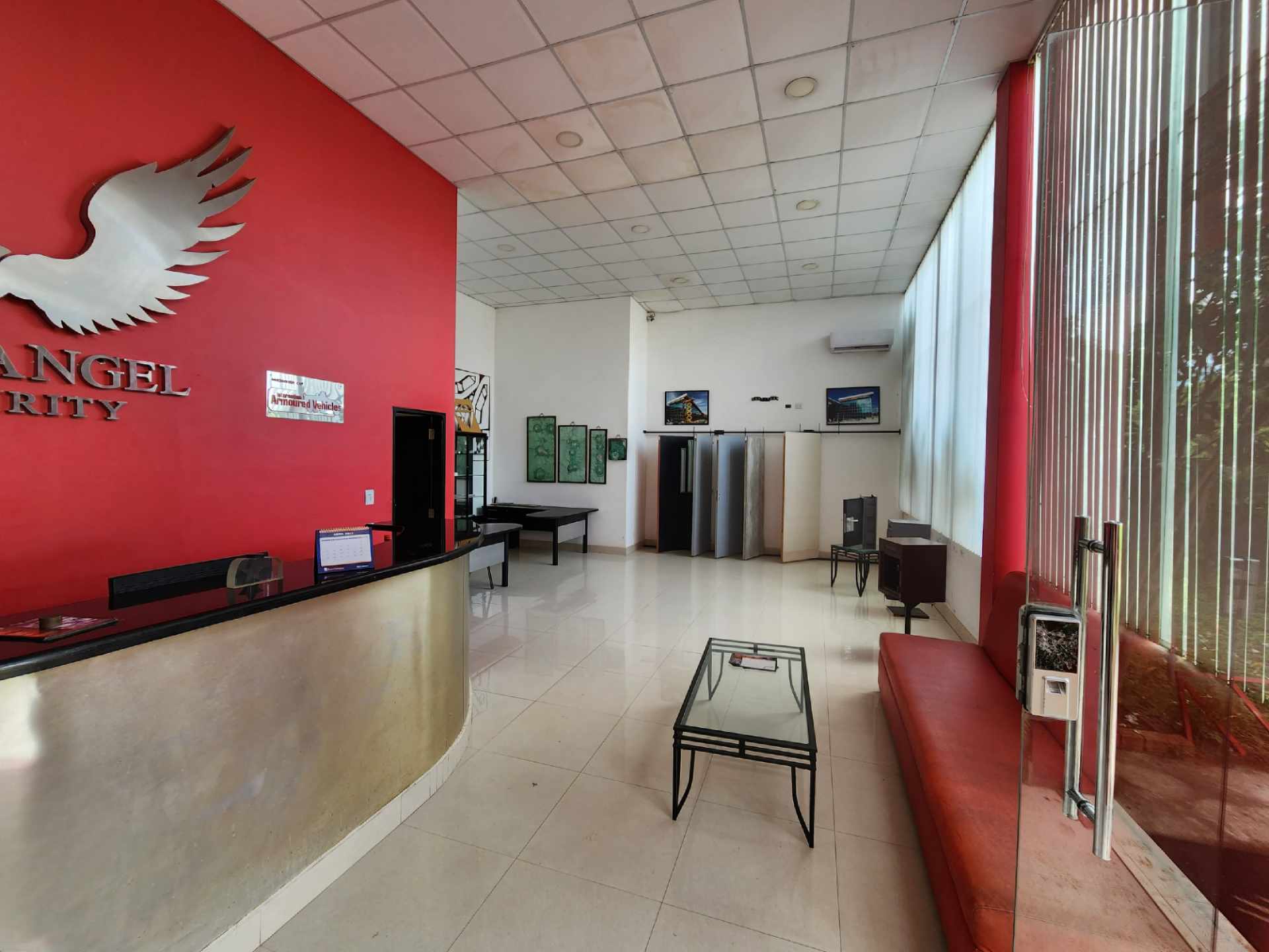 En Alquiler a $us 5,800 Foto 3