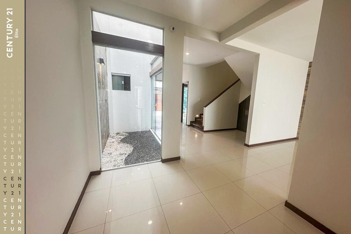 Casa en AlquilerCASA EN ALQUILER AV. ALEMANA Foto 9