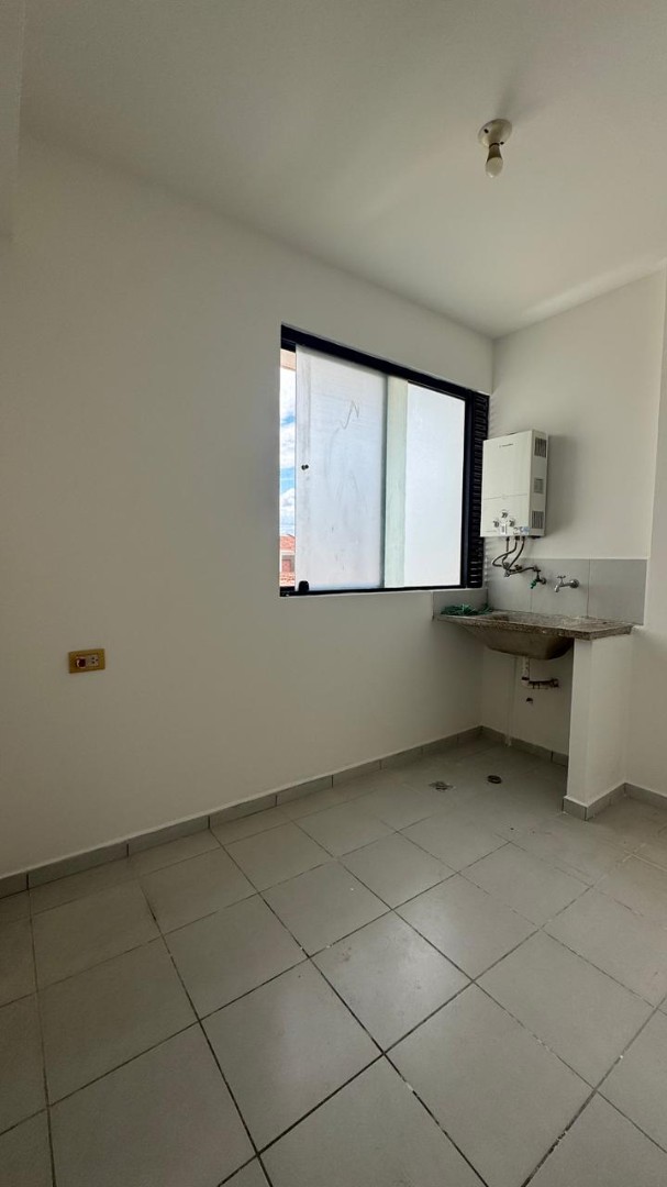 En Alquiler a $us 700 Foto 10