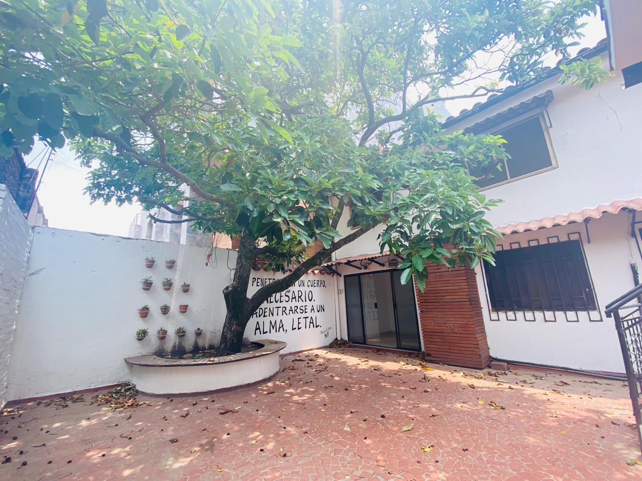 Casa en Sirari en Santa Cruz de la Sierra 5 dormitorios 4 baños 1 parqueos Foto 9