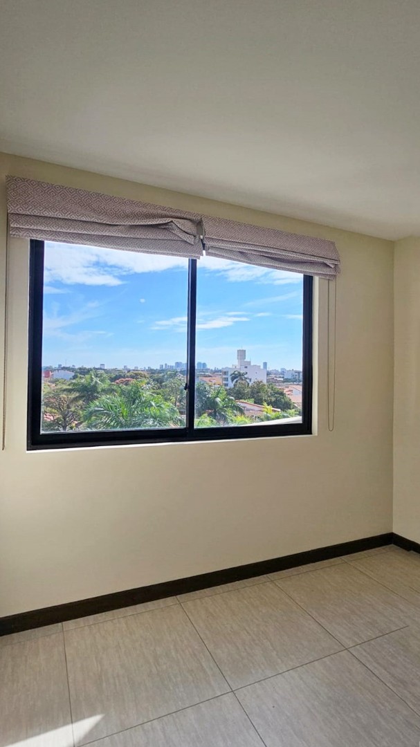 Departamento en Entre 2do y 3er anillo Oeste en Santa Cruz de la Sierra 2 dormitorios 1 baños 1 parqueos Foto 12