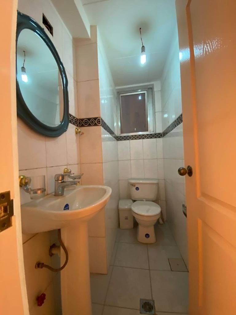 Departamento en Obrajes en La Paz 3 dormitorios 3 baños  Foto 9