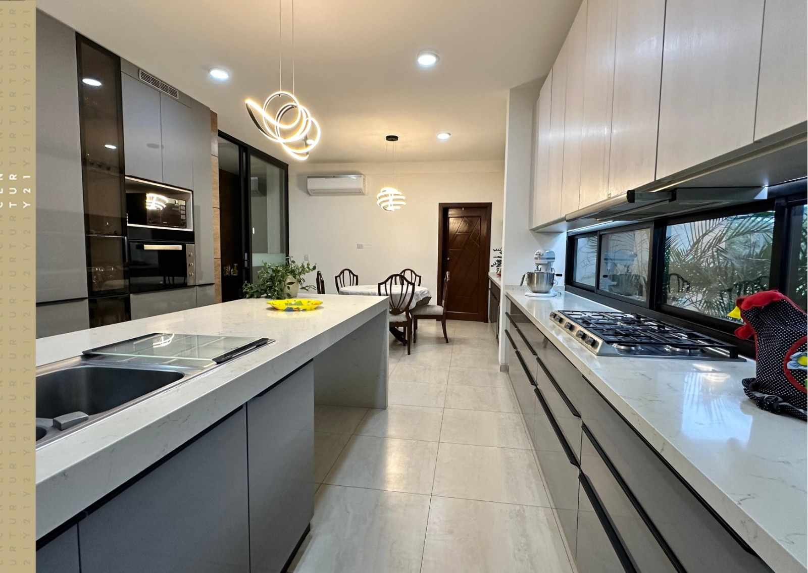 Casa en VentaCONDOMINIO HACIENDA DEL URUBÓ!! SOBRE AV. PRINCIPAL! Sobre ALAMEDA.! 4 dormitorios 6 baños 4 parqueos Foto 6