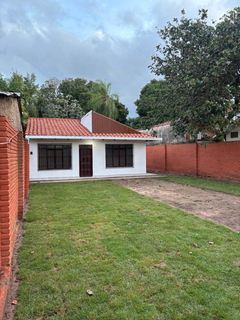 Casa AV. BANZER 6TO ANILLO Foto 1