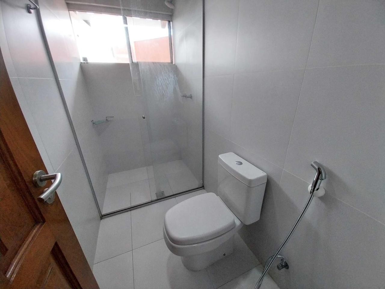 Casa en AlquilerCASA EN ALQUILER - ZONA OESTE - AV. ROCA Y CORONADO  Foto 11