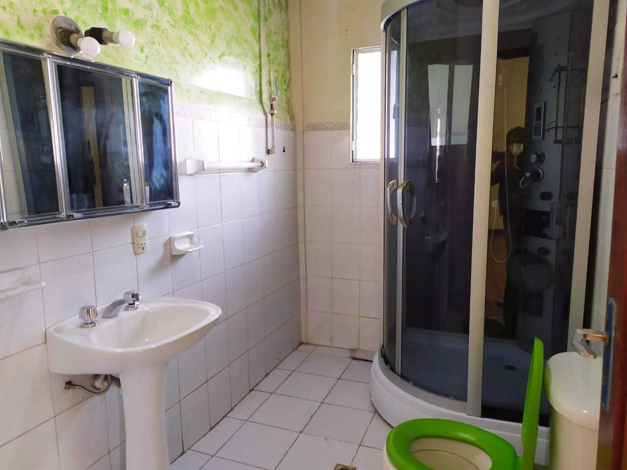 Casa en Miraflores en La Paz 4 dormitorios 4 baños 3 parqueos Foto 10