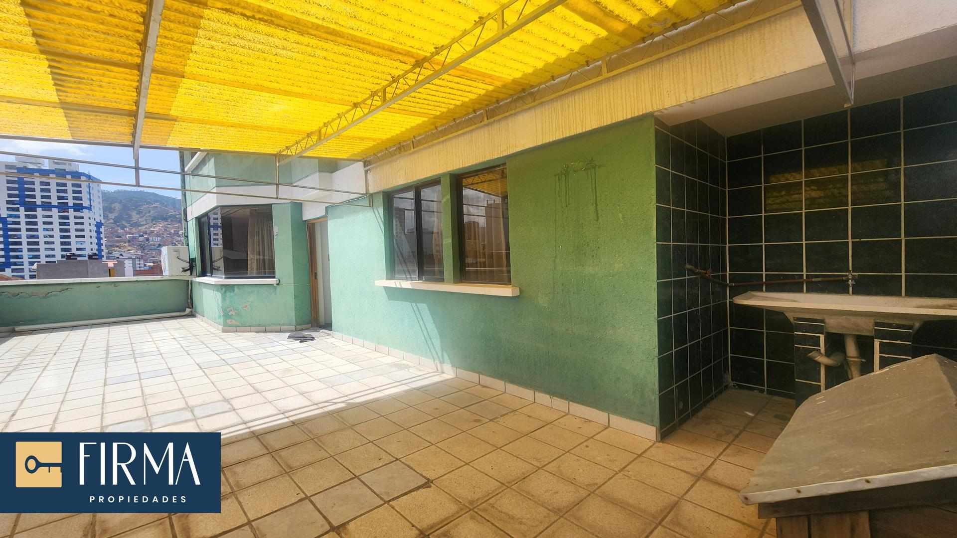 Casa en VentaEDIFICIO MULTIFAMILIAR EN VENTA, MIRAFLORES 12 dormitorios 12 baños 10 parqueos Foto 20