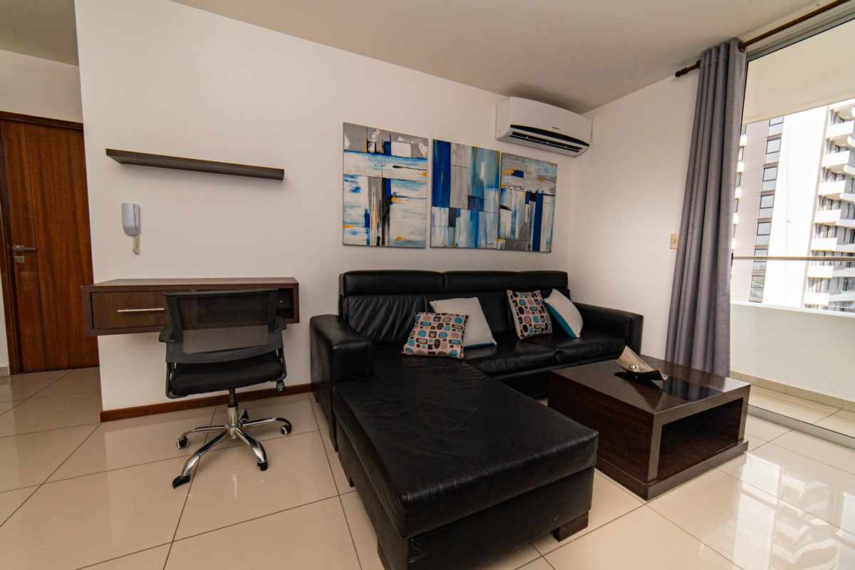 Departamento en Entre 2do y 3er anillo Norte en Santa Cruz de la Sierra 1 dormitorios 1 baños  Foto 3