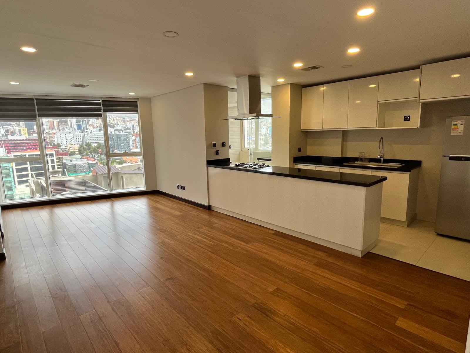 Departamento en AlquilerModerno Depto. en Alquiler
1 Dormitorio, Calacoto 1 dormitorios 1 baños 1 parqueos Foto 1