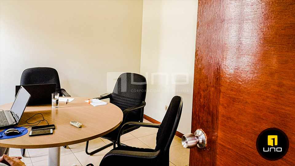 Casa en VentaAMPLIA CASA SOLO PARA OFICINA ZONA NORTE AV. BENI 5TO ANILLO Foto 10