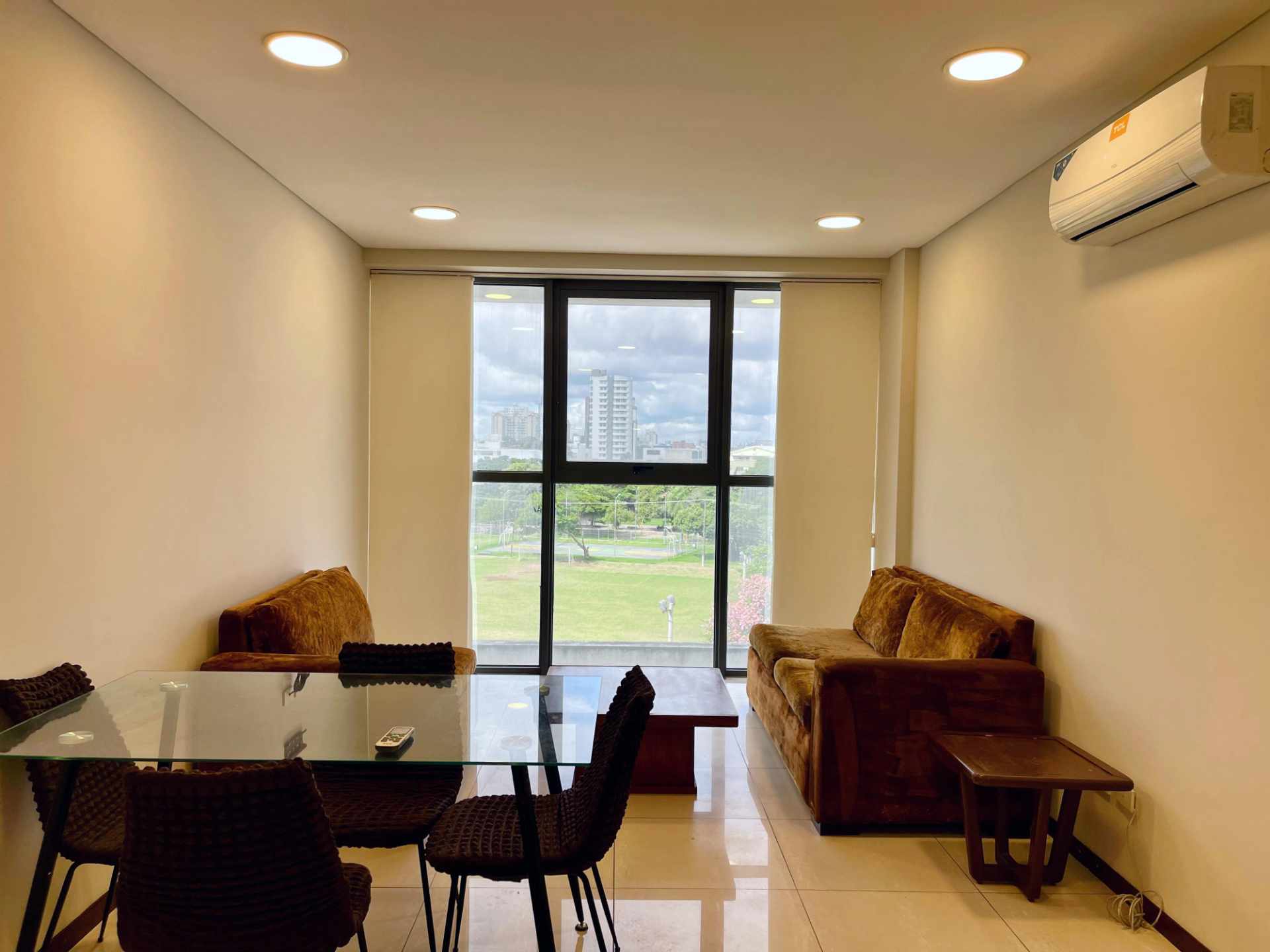 Departamento en AlquilerEN ALQUILER DPTO EQUIPETROL( canal Isuto y 3er anillo)   Foto 7
