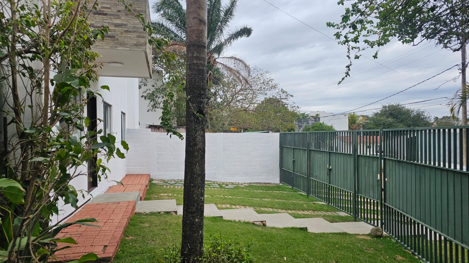 Casa en AlquilerVilla Bonita, Urubo (a 200m de la gasolinera Urubo) Foto 1