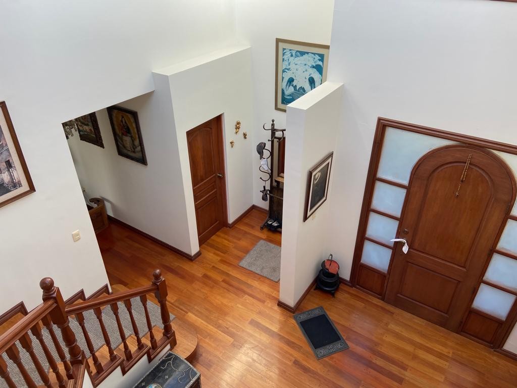 Casa en La Florida en La Paz 3 dormitorios 3 baños 2 parqueos Foto 3