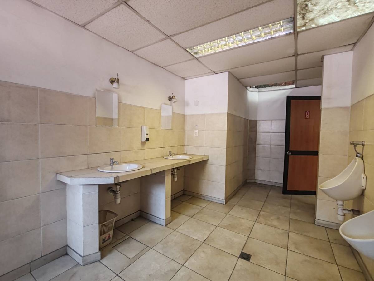 Edificio en VentaCENTRO, AV. MONTES 21 dormitorios 6 baños  Foto 21