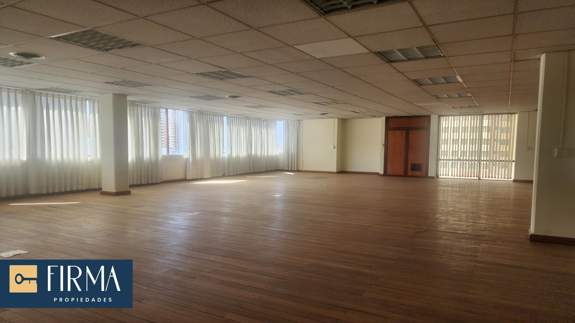 Edificio en Miraflores en La Paz 25 dormitorios 12 baños 10 parqueos Foto 11