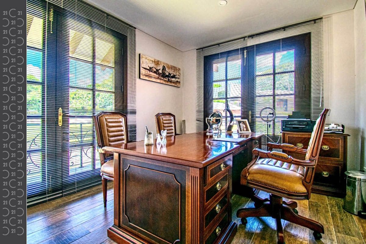 En Venta a $us 1,200,000 Foto 2