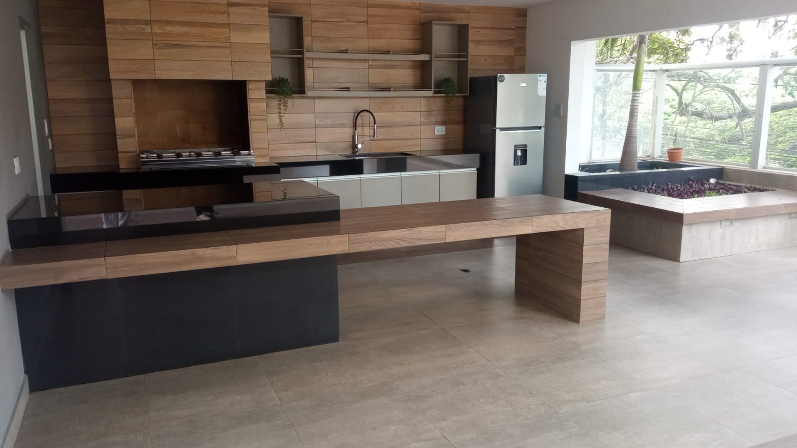 Departamento en Entre 1er y 2do anillo Sur en Santa Cruz de la Sierra 2 dormitorios 2 baños 1 parqueos Foto 4