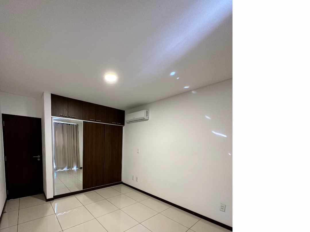 En Alquiler a $us 450 Foto 9