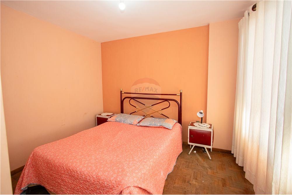 Casa en VentaCASA EN VENTA ZONA LAS CUADRAS 7 dormitorios 3 baños 2 parqueos Foto 9
