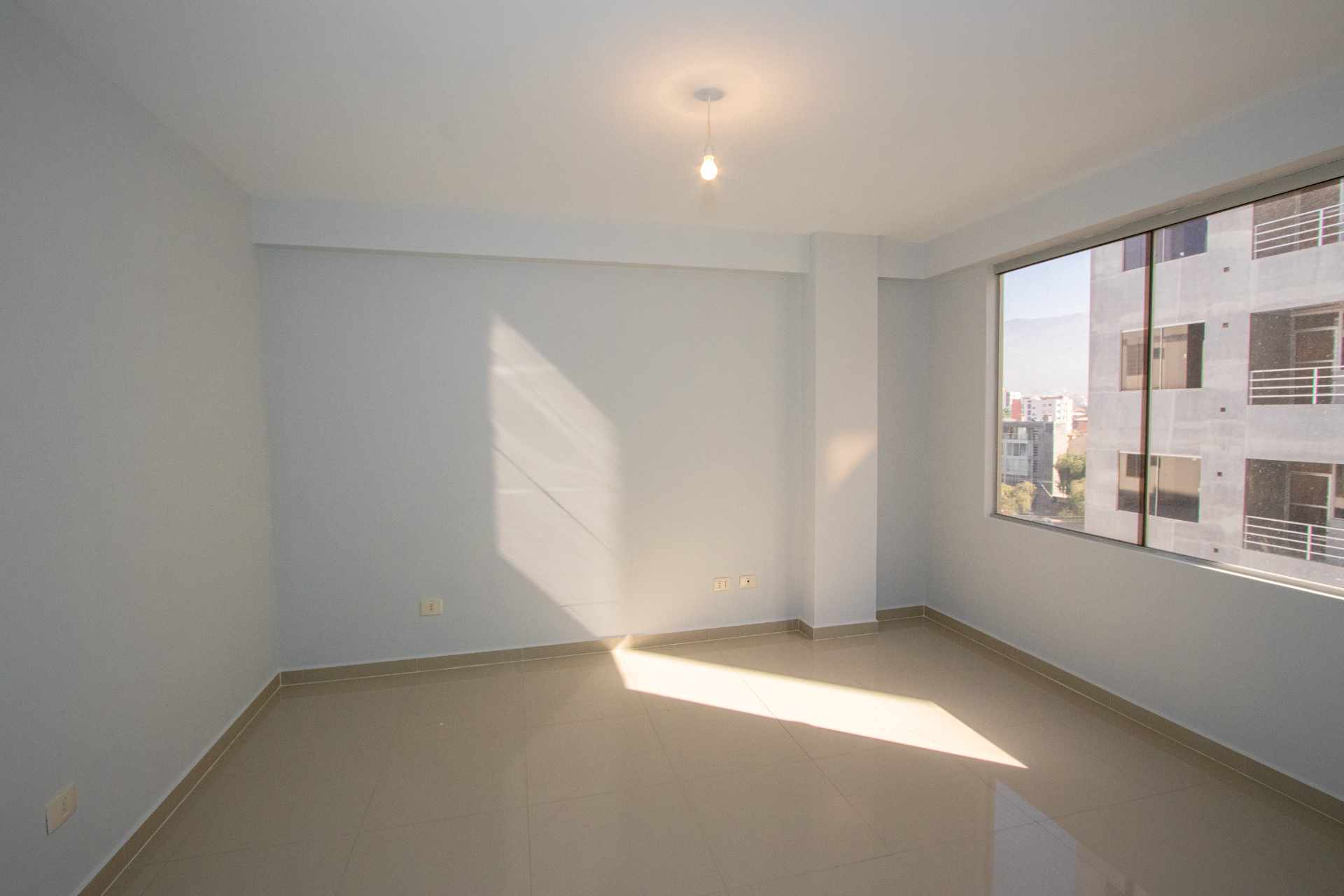 Departamento en Sarco en Cochabamba 4 dormitorios 3 baños 2 parqueos Foto 9