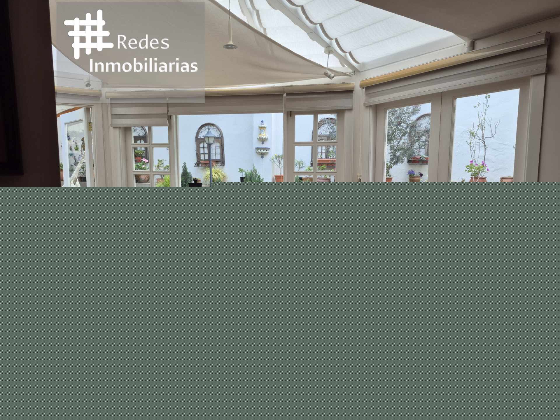 Casa en AlquilerPRECIOSA CASA EN ALQUILER EN ACHUMANI SUPER CENTRICA SEMI AMOBLADA   3 dormitorios 4 baños 2 parqueos Foto 23