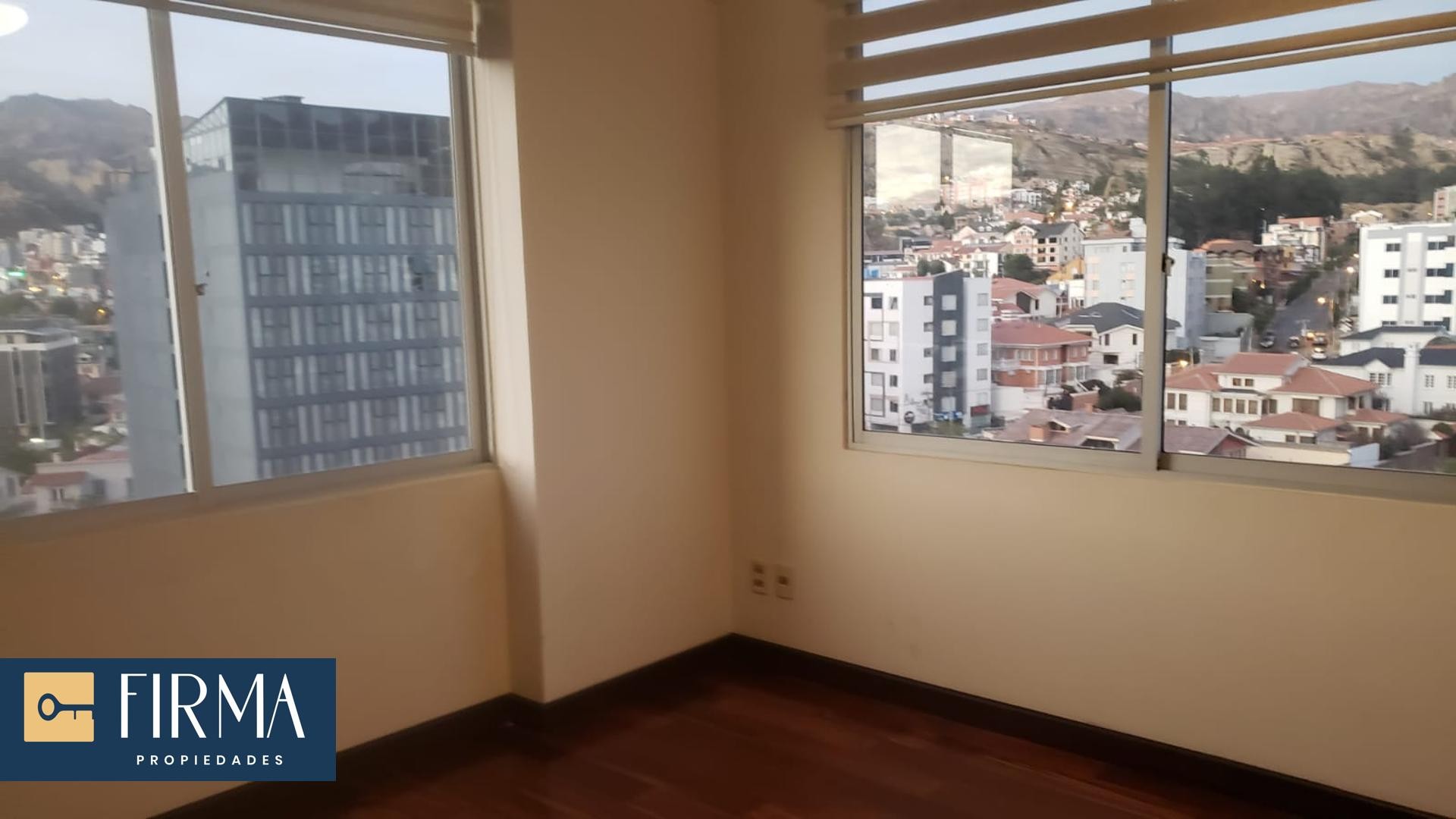 Departamento en Calacoto en La Paz 3 dormitorios 5 baños 1 parqueos Foto 12