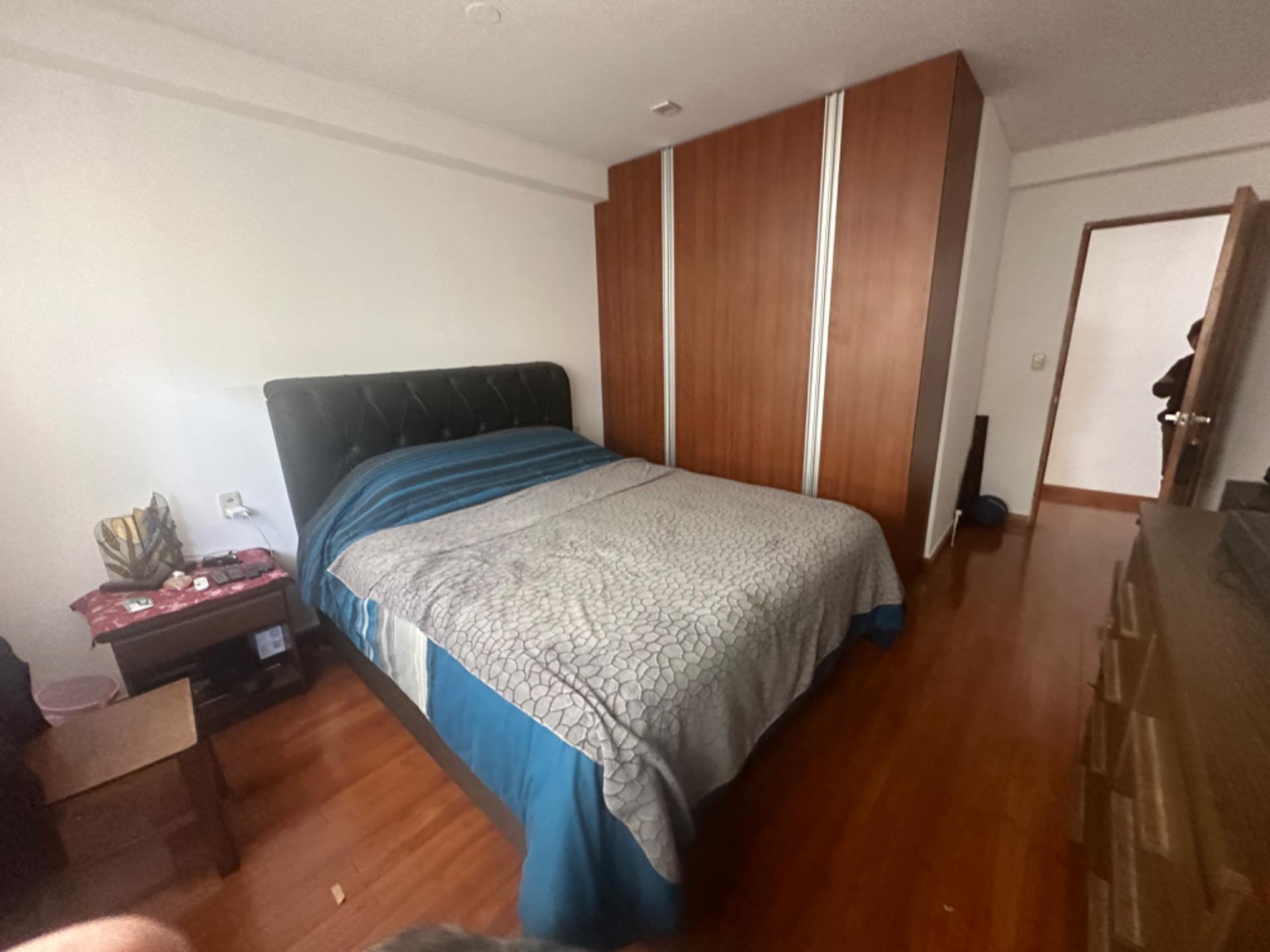 Departamento en Achumani en La Paz 3 dormitorios 2 baños 1 parqueos Foto 24