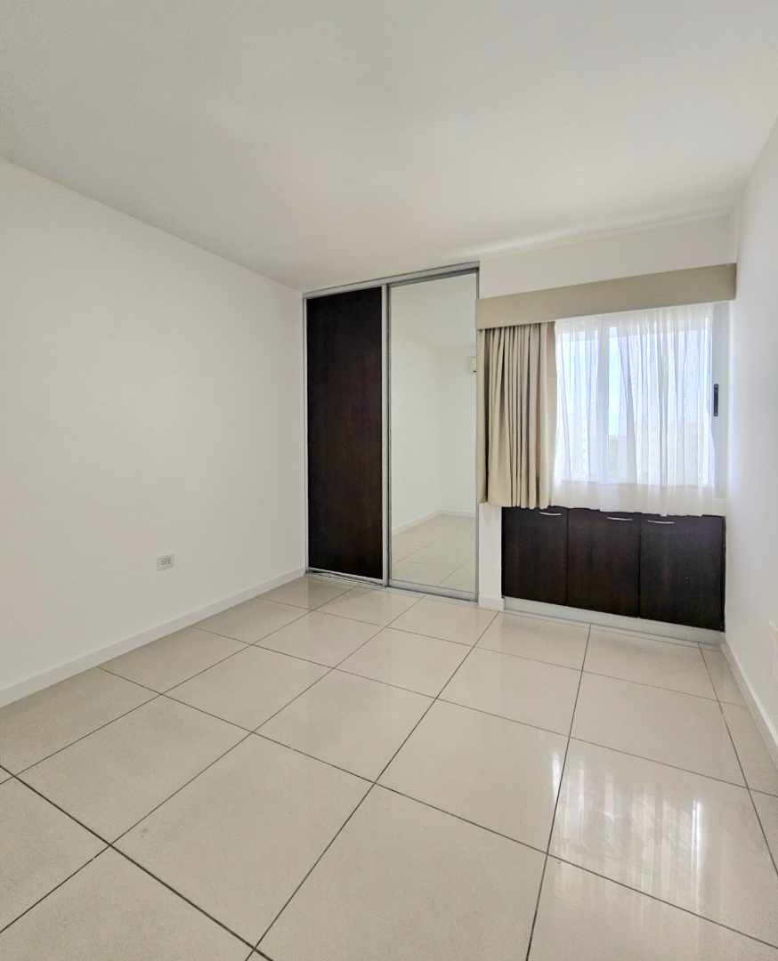Departamento Av Pirai entre 4 y 5to anillo DEPARTAMENTO EN ALQUILER – COND VISTA VERDE Foto 16