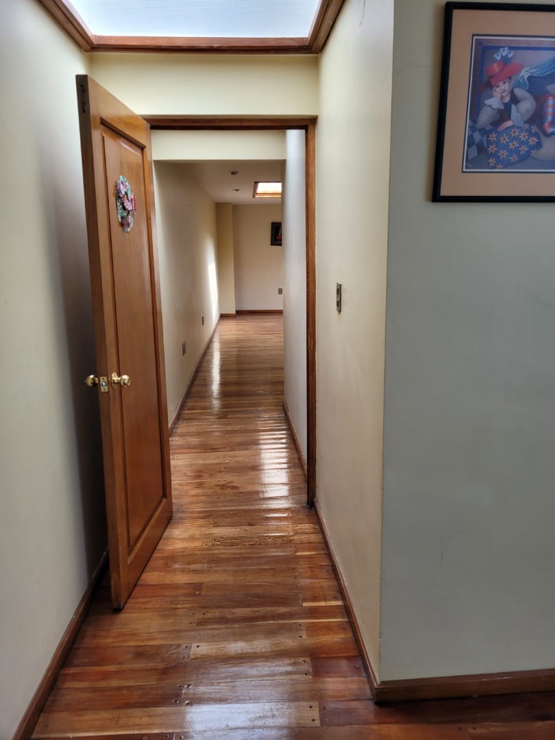 Casa en AlquilerCALACOTO -  EXCELENTE UBICACION 4 dormitorios 4 baños 5 parqueos Foto 13