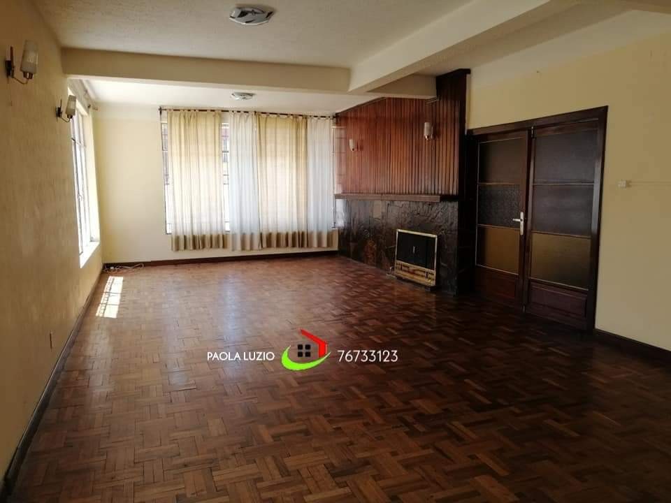 Casa en VentaBajo Seguencoma 6 dormitorios 4 baños 3 parqueos Foto 1