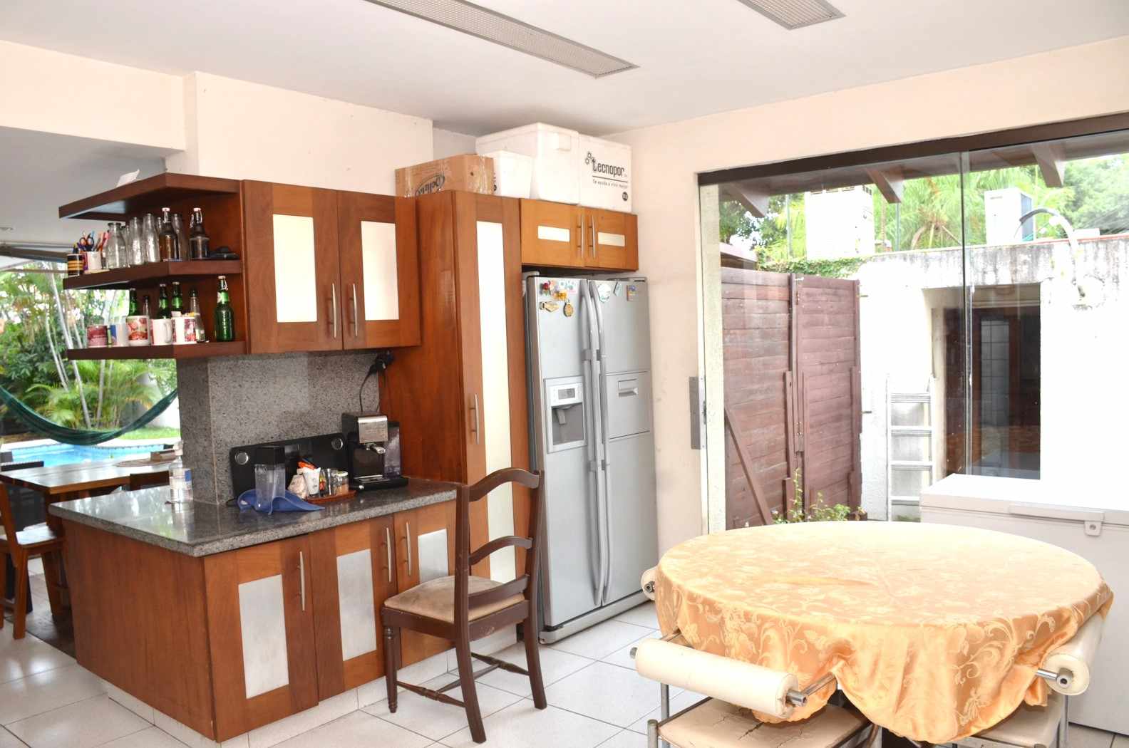 Casa en Entre 2do y 3er anillo Norte en Santa Cruz de la Sierra 5 dormitorios 4 baños 2 parqueos Foto 16