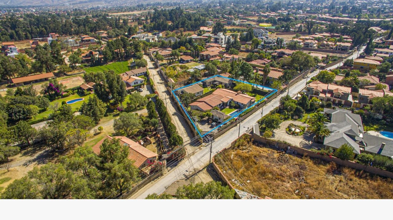 Casa en Tiquipaya en Cochabamba 7 dormitorios 7 baños 10 parqueos Foto 8