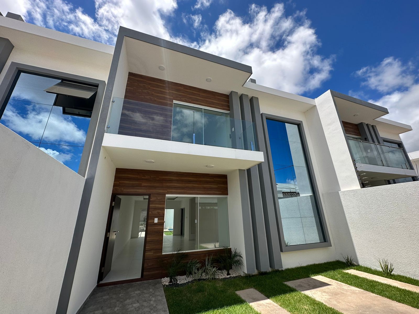 Casa en VentaZona Norte, 7mo Anillo. 4 dormitorios 3 baños 2 parqueos Foto 21